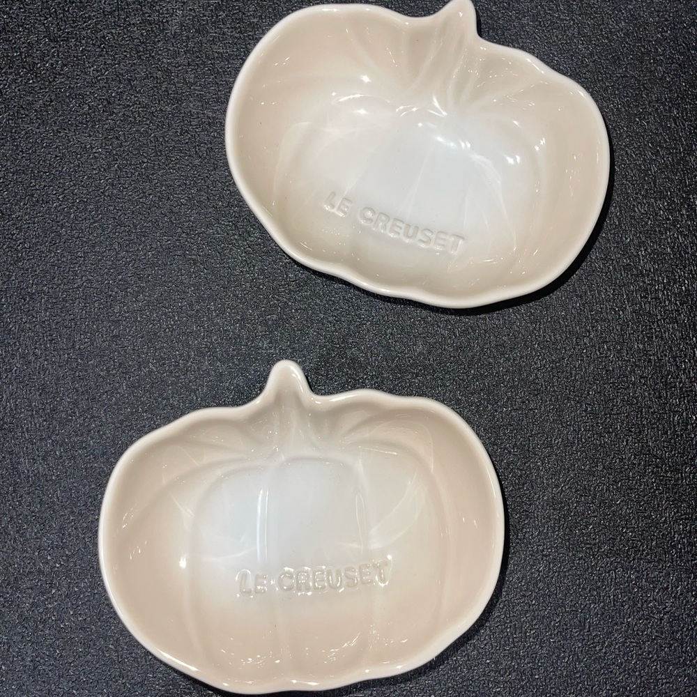 Le Creuset Pumpkin Dish x 2